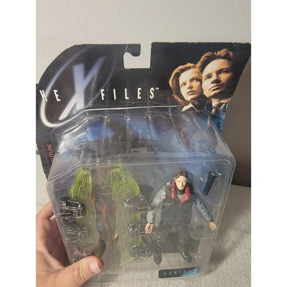 The X-Files Fight The Future Agent Mulder Action Figure Series 1 McFarlane 1998